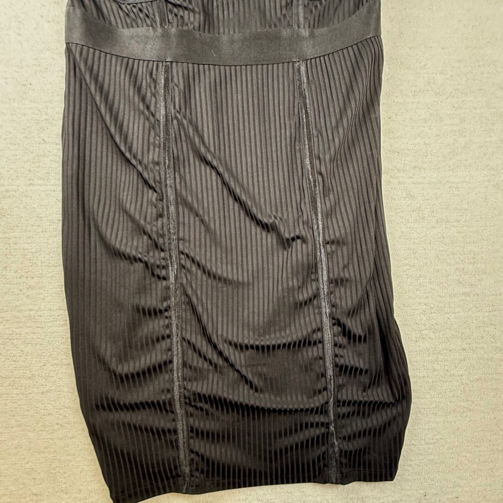Torrid Womens Dress 2x Black Ribbed Halter Bodycon Mini Velvet Trim LBD Edgy - Picture 4 of 11